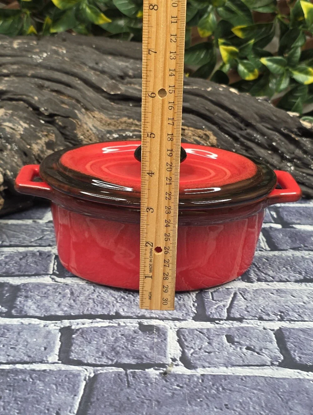 Red & Black Ombre Stoneware Oval Casserole Dish with Lid – Rustic Bakeware